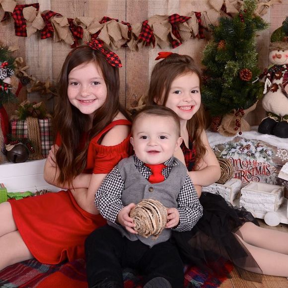 Meet your Posher, Danielle - Picture 1 of 1